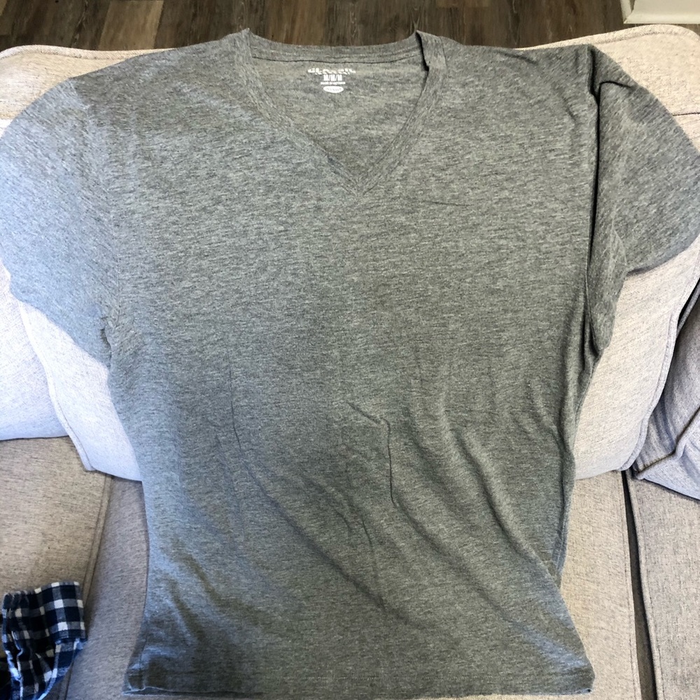 Men’s V-Neck